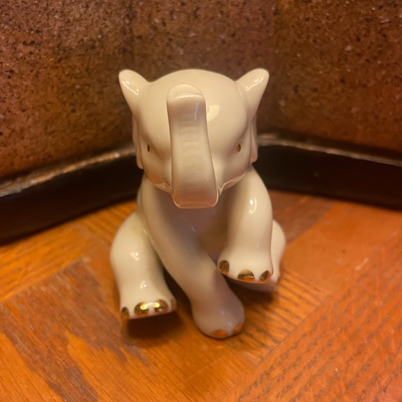 Vintage Lenox Bone China Baby Miniature Elephant - Picture 2 of 8